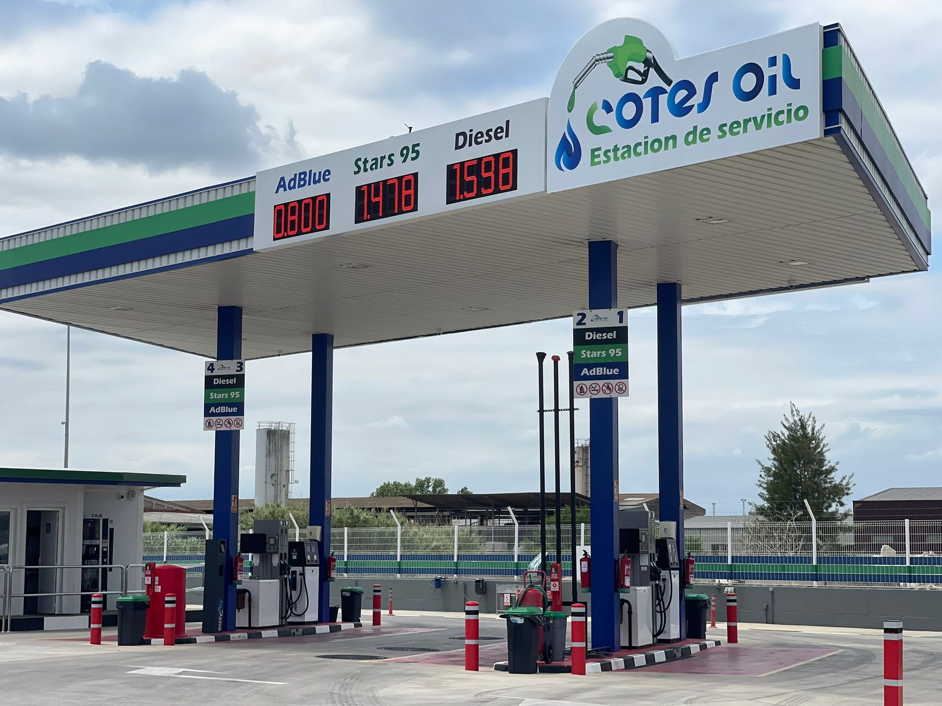 Estación de servicio Cores Oil ejecutada por Medipetrol